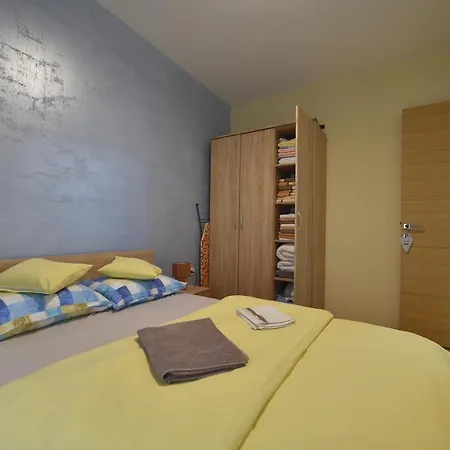Apartment Sinisa With Garage *