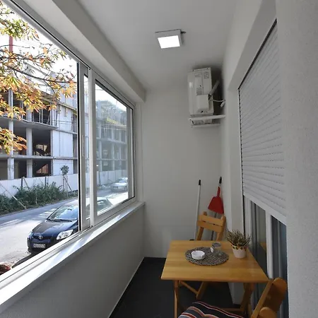 Sinisa With Garage Apartment *